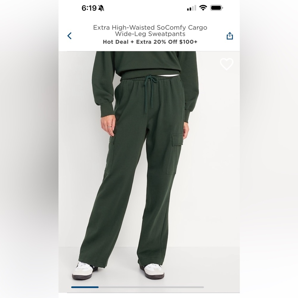 Womens’ Old Navy SoComfy High-Waisted Cargo Sweatpants - Size Large Petite
